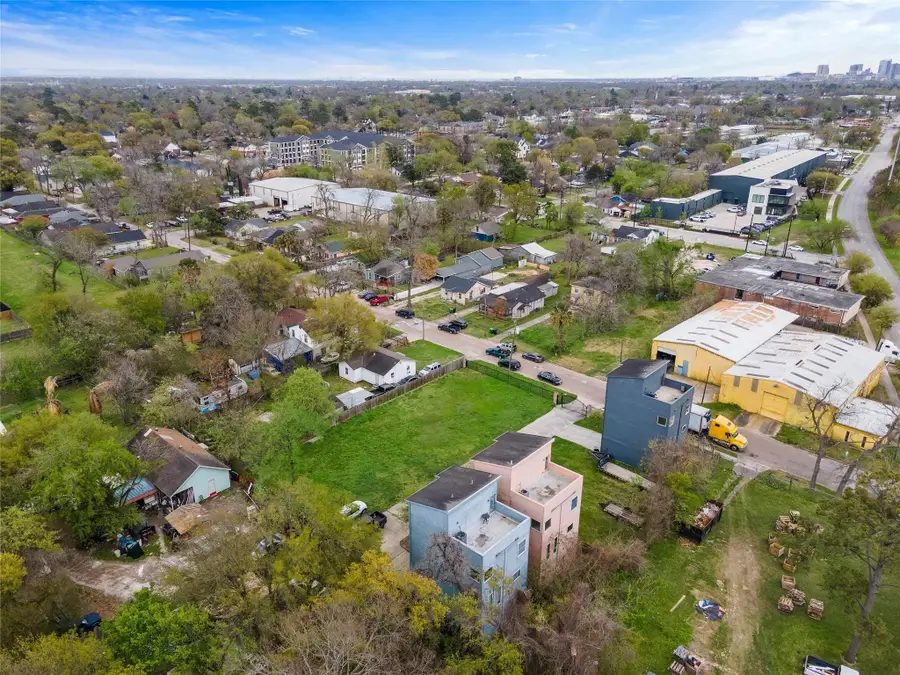 0 Eichwurzel All Lane, Houston, TX 77009 - #3