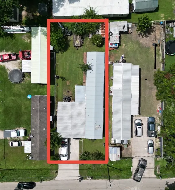 513 Arcadian Dr, Crosby, TX 77532