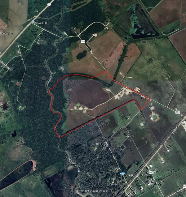 381 Cr-171, Danbury, TX 77534