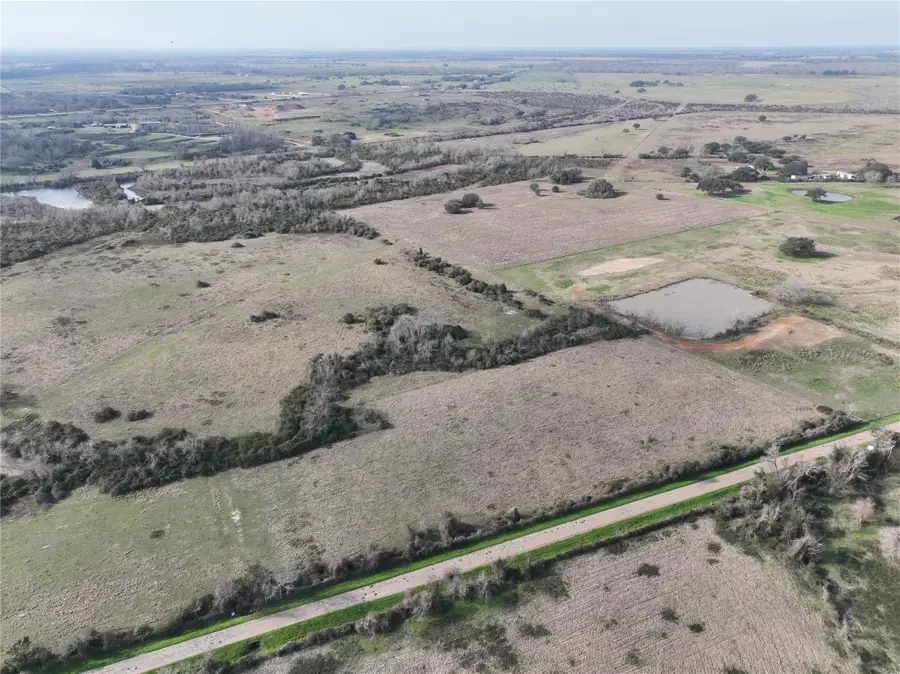 000 Schindler Road, Alleyton, TX 78935 - #3
