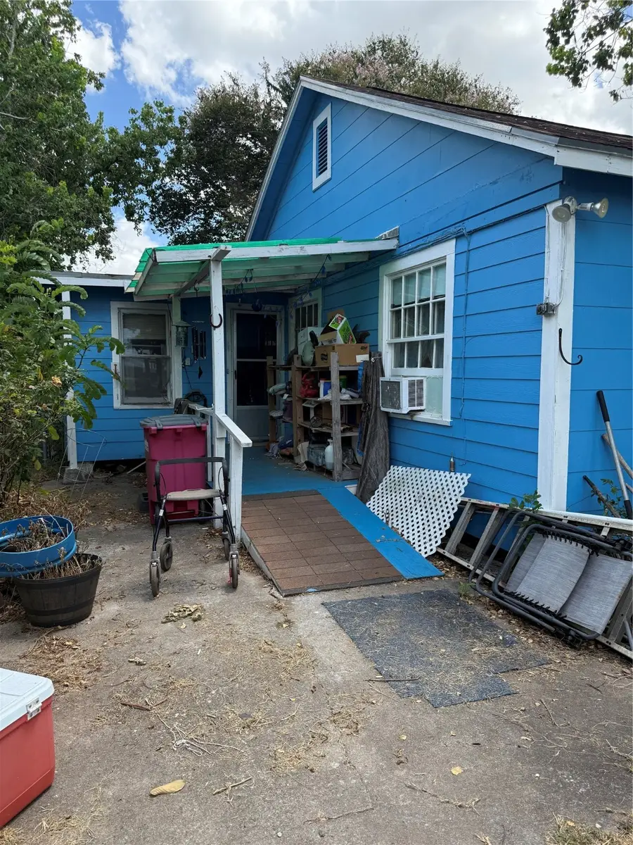 1410 N Gulf Boulevard, Freeport, TX 77541 - Image #2