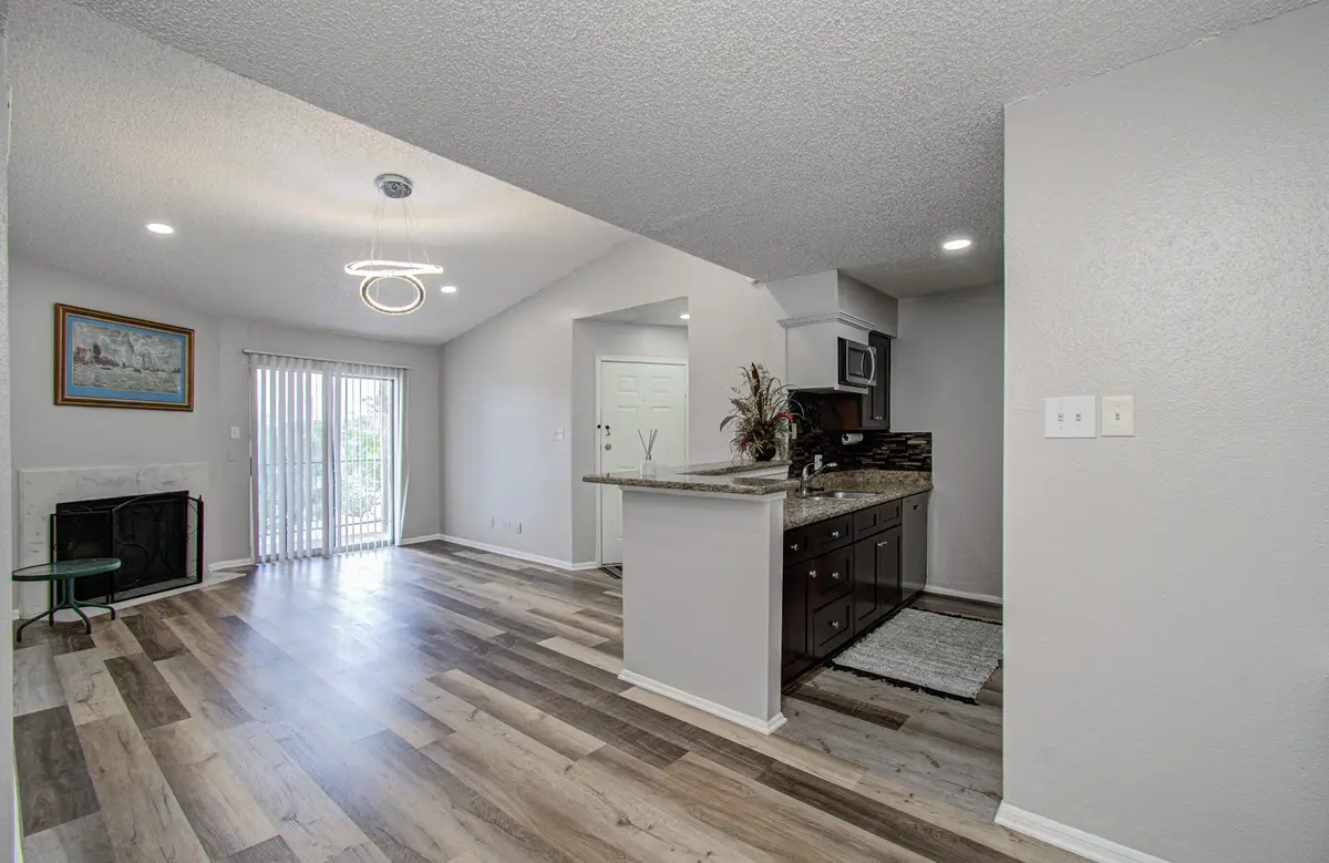 10101 S Gessner Road #405, Houston, TX 77071 - #1