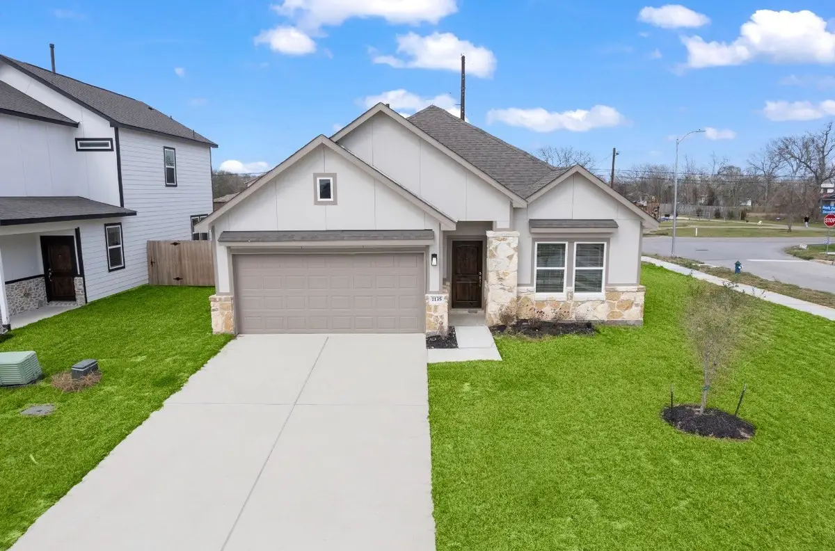 1135 Santee Ct, Rosharon, TX 77583 - #1