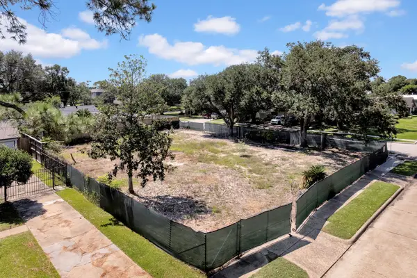 10202 Balmforth Lane, Houston, TX 77096