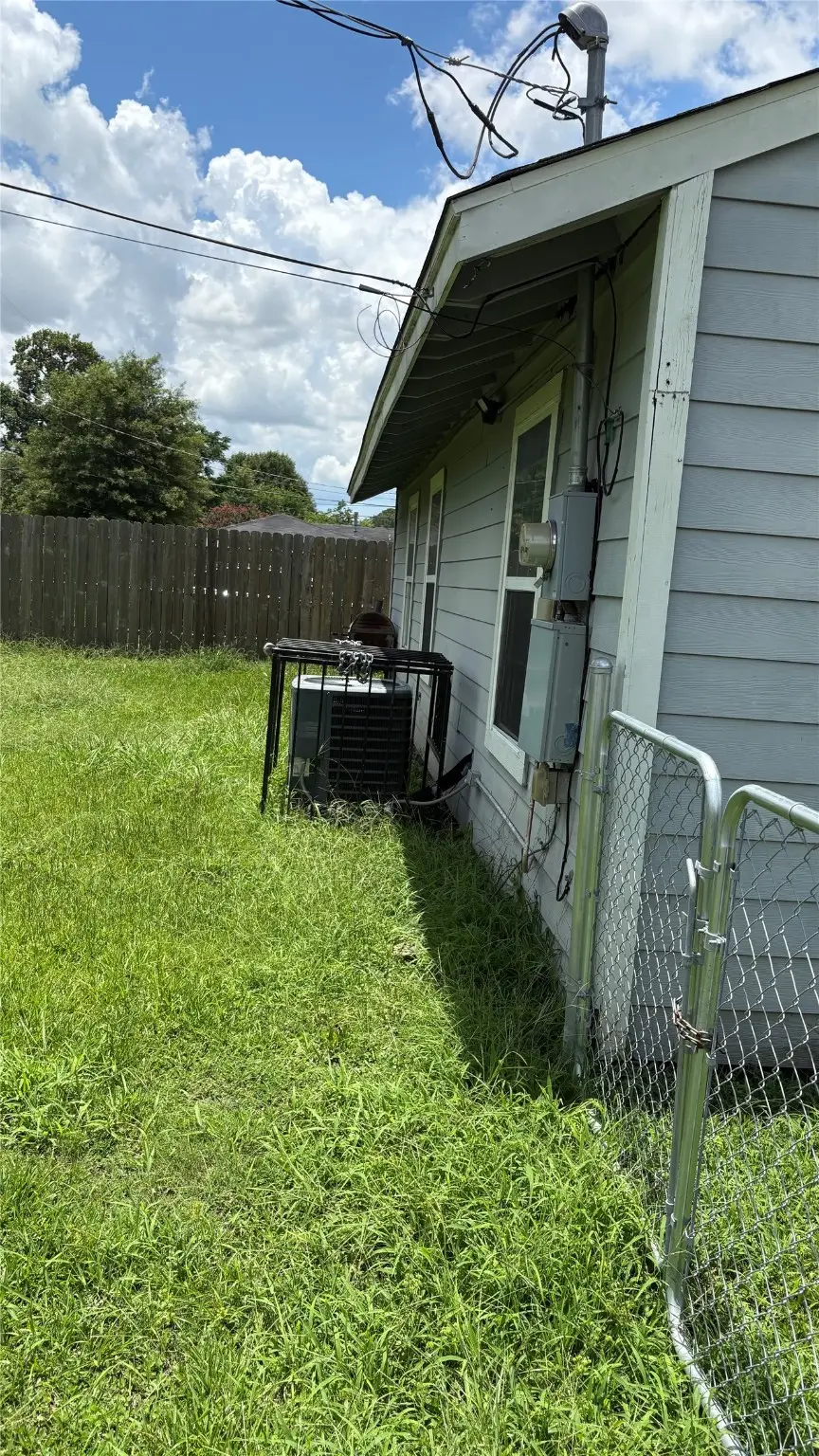 5510 Chennault Road, Houston, TX 77033 - Image #2