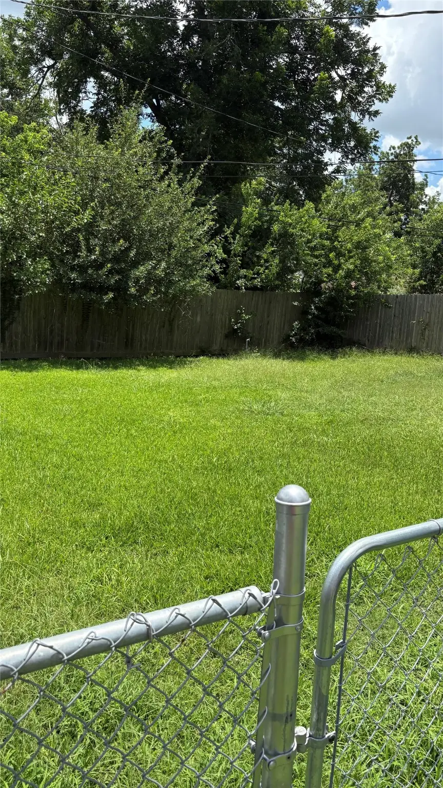 5510 Chennault Road, Houston, TX 77033 - Image #3