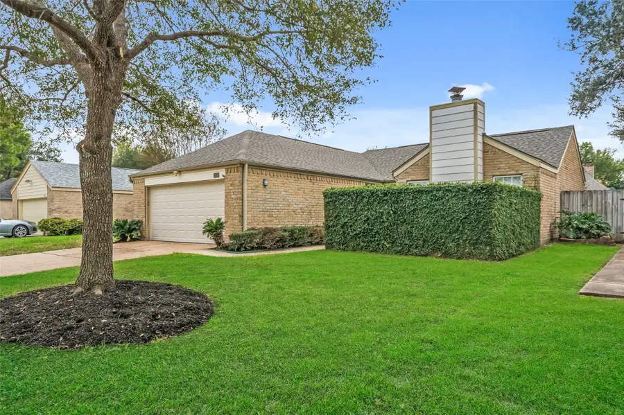 13819 Sheri Hollow Lane, Houston, TX 77082 - Image #2