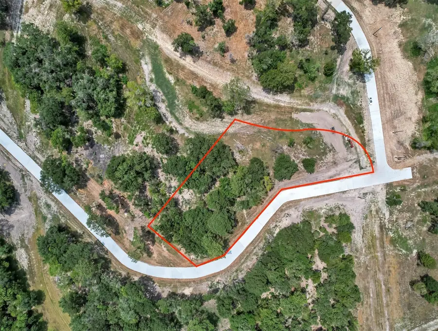 2702 Whispering Pine Drive, Alvin, TX 77511 - Image #2