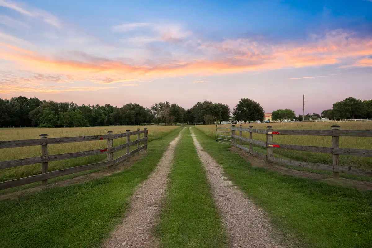 15610 Penick Rd, Waller, TX 77484 - Image #1