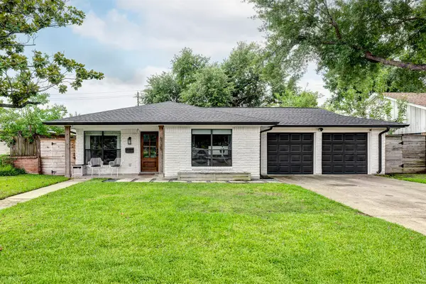 6735 Grovewood Lane, Houston, TX 77008
