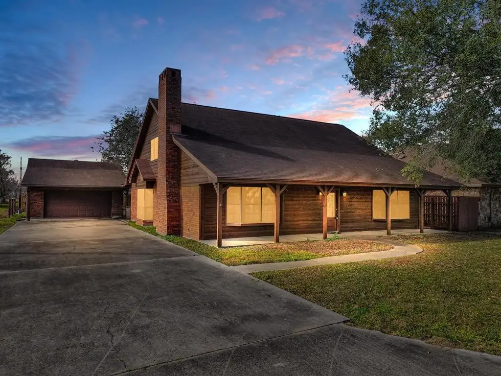 3105 Price Street, Nederland, TX 77627 - #1