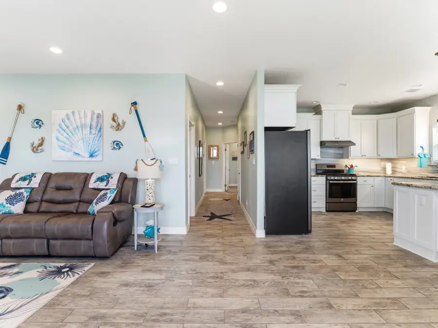 1390 County Road 201, Sargent, TX 77414 - #3