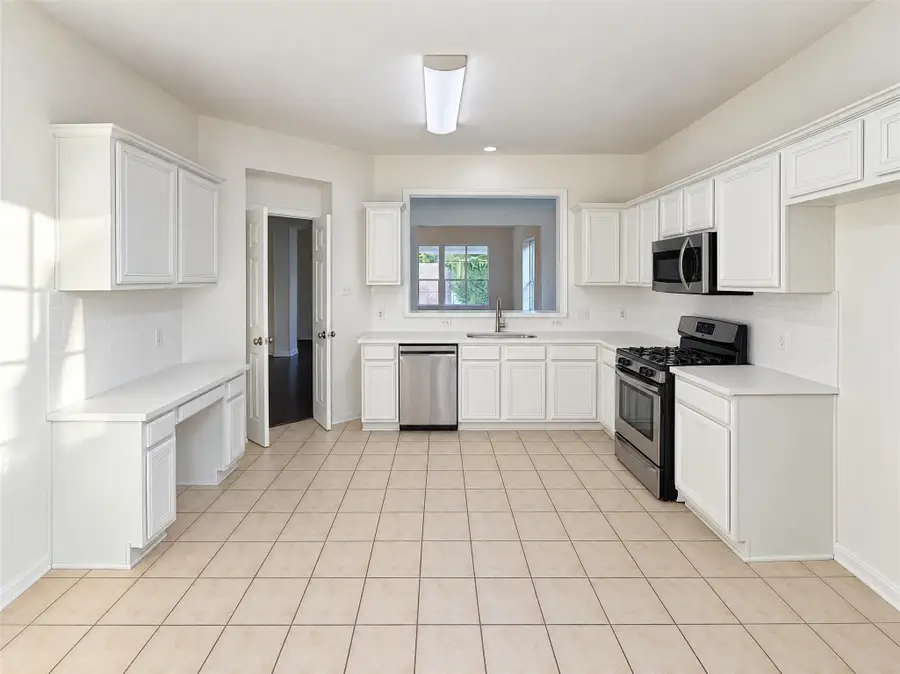 12522 Meadowglen Drive, Meadows Place, TX 77477 - #3
