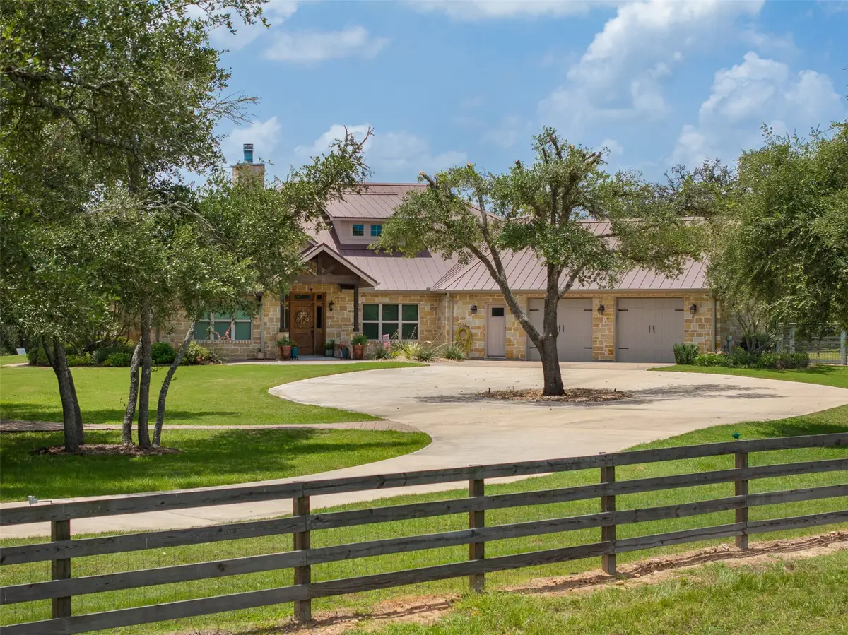 1045 Yaupon Creek Estate, Columbus, TX 78934 - Image #1