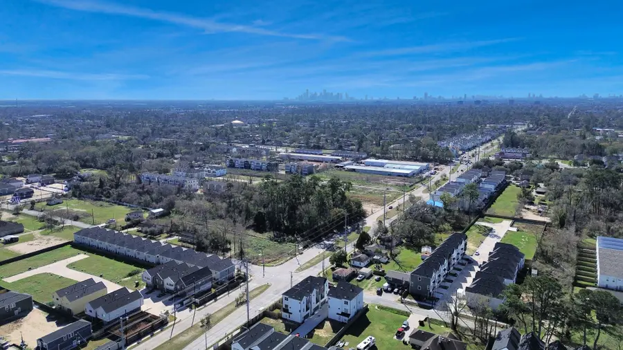 1104 Mansfield Street #E, Houston, TX 77091 - #2