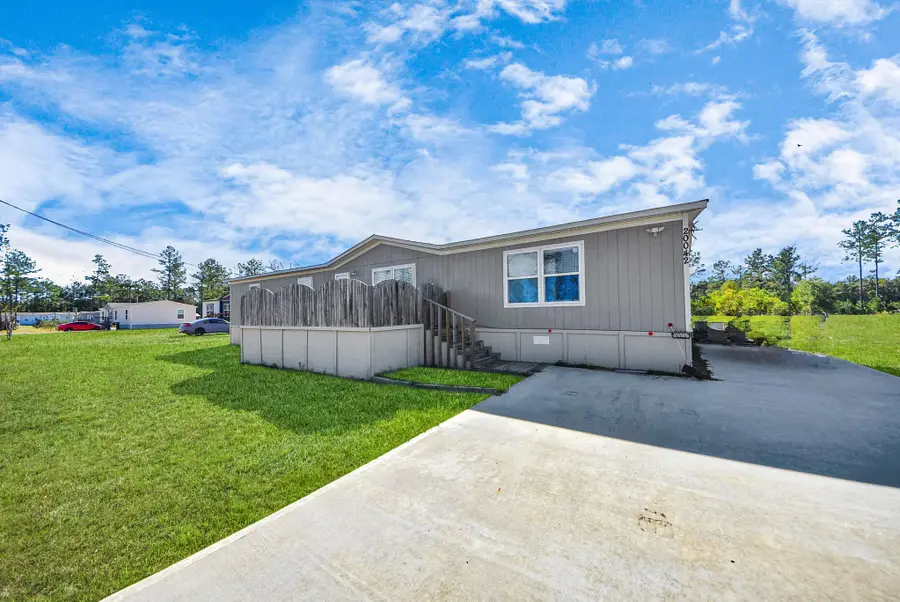 20042 Kincaid Drive, Conroe, TX 77306 - Image #2