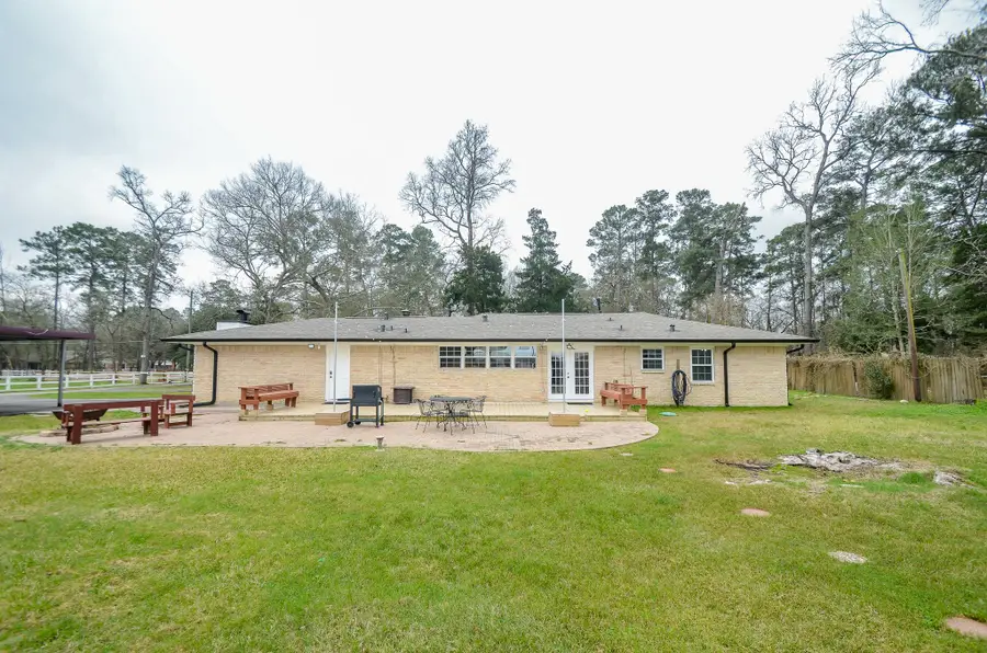 8810 Dogwood Drive, Tomball, TX 77375 - Image #2