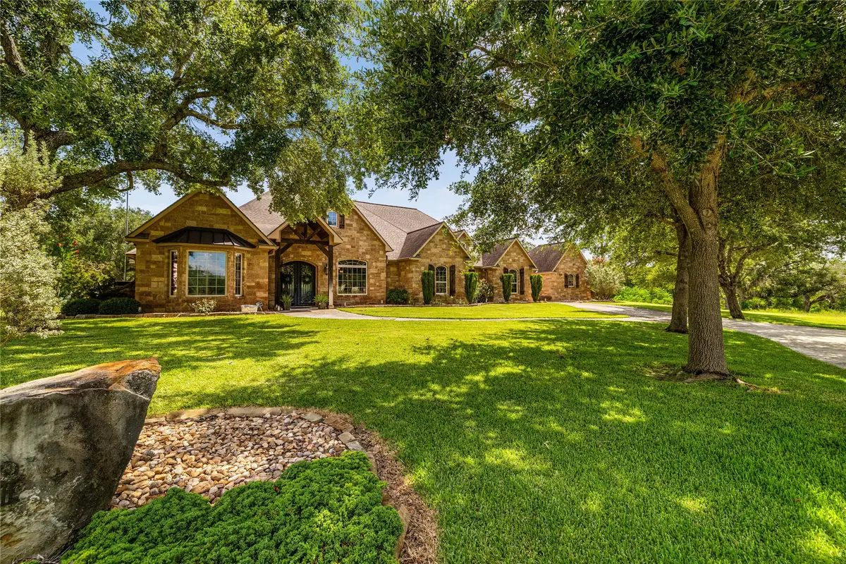 178 Juniper Trail, Yoakum, TX 77995 - #1