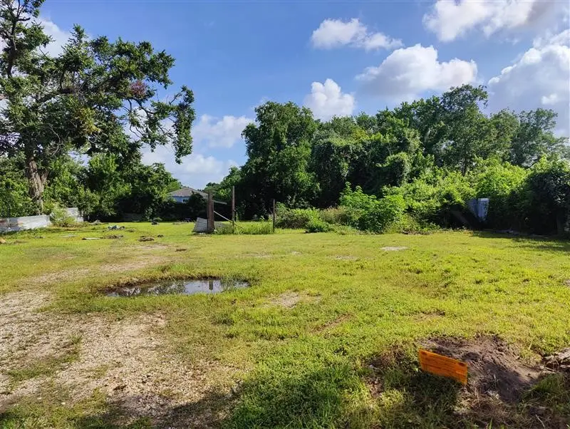 862 Granville Drive, Houston, TX 77091 - Image #2