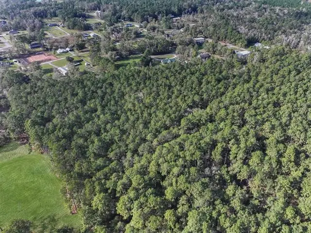 1284 Bobcat Circle, Orange, TX 77632 - Image #2