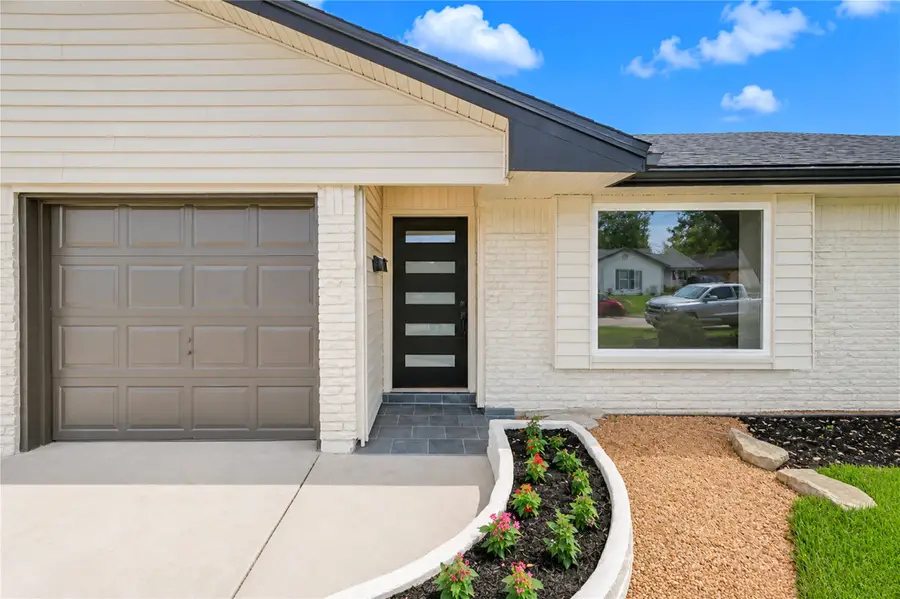 5914 Hewitt Drive, Houston, TX 77092 - #3