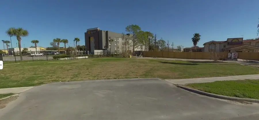 11020 Northwest Freeway, Houston, TX 77092 - Image #2