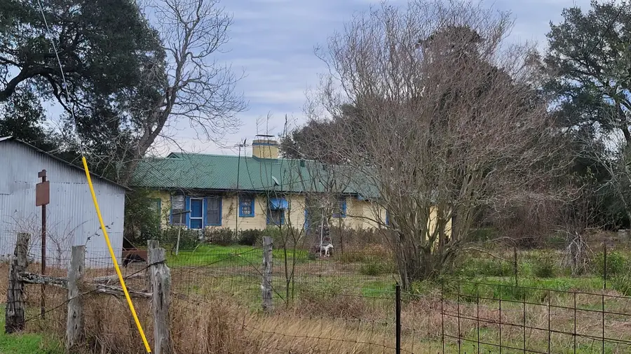 1105 Clipson Road, Eagle Lake, TX 77434 - Image #3