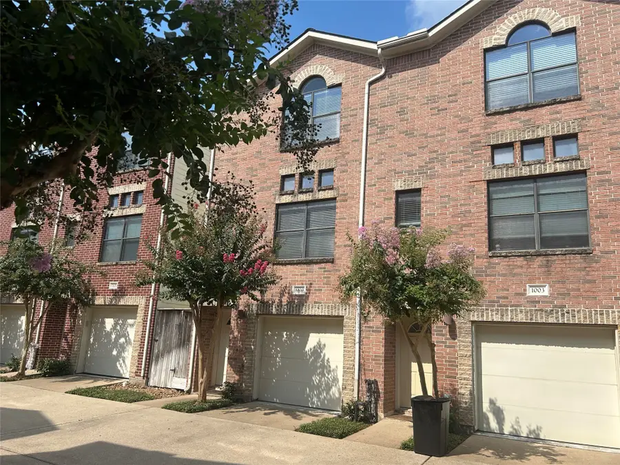 3501 Link Valley Drive #1004, Houston, TX 77025 - Image #2