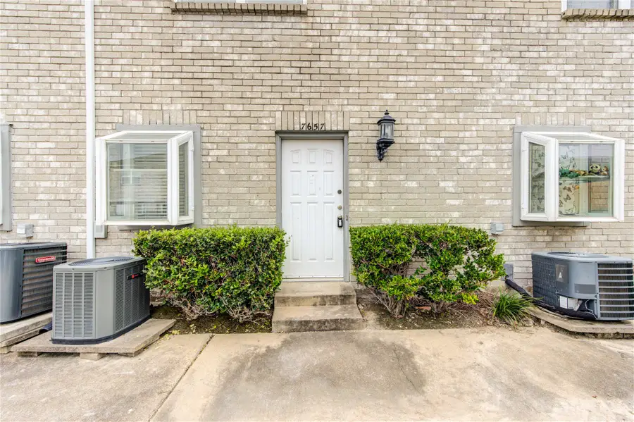 7657 Cambridge Street #7657, Houston, TX 77054 - Image #3