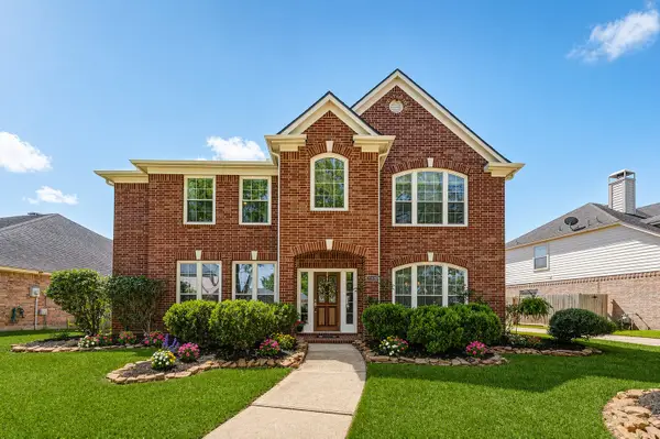 1919 Farmers Creek Drive, Richmond, TX 77406