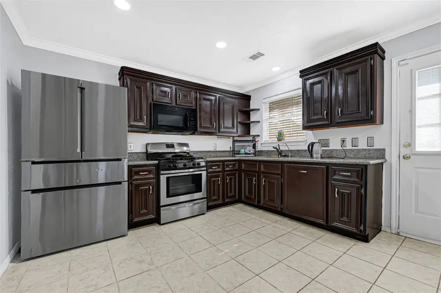 516 Avenue F, South Houston, TX 77587 - Image #2
