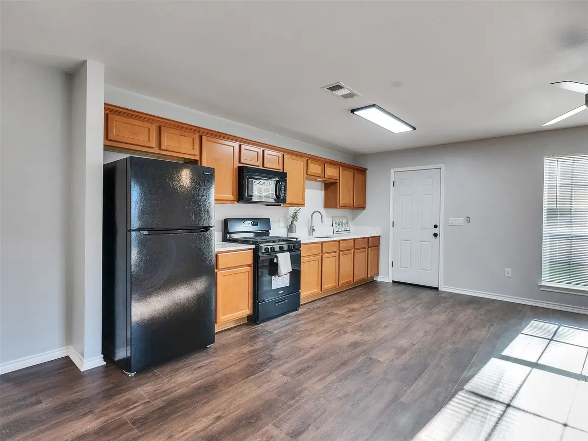 326 S Bell Drive, Texas City, TX 77591 - Image #1