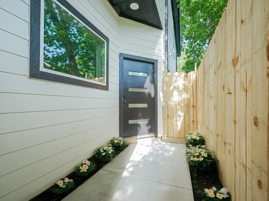 6747 Liverpool Street, Houston, TX 77021 - Image #3