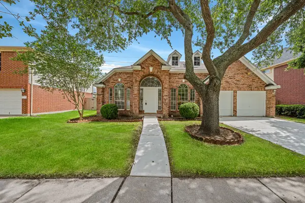 16119 Mission Glen Drive, Houston, TX 77083