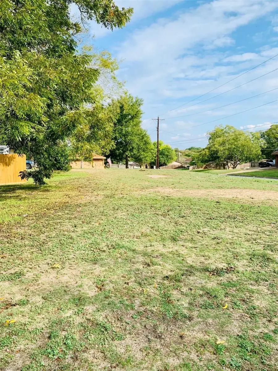 1201 Garrett Street, Brenham, TX 77833 - Image #3