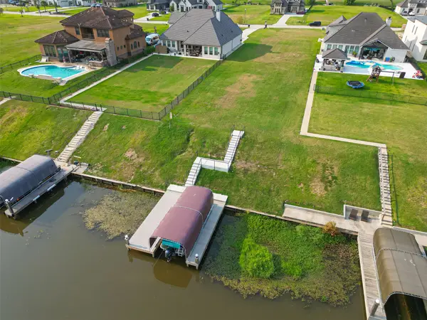 11616 Renaissance Drive, Montgomery, TX 77356