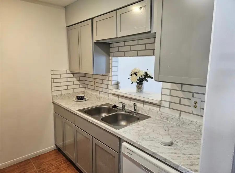 7700 Creekbend Drive #57, Houston, TX 77071 - #2