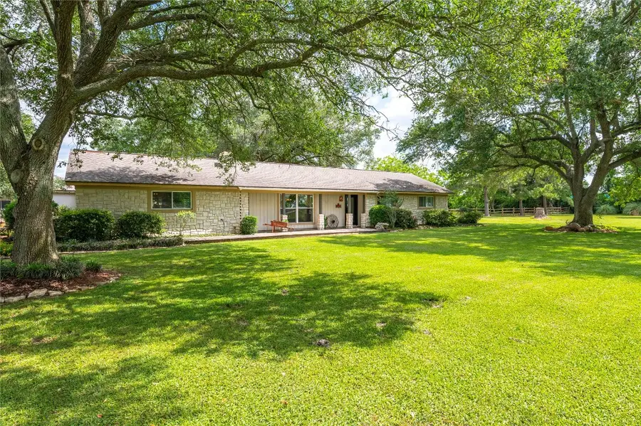 1046 Fm 517 Road, Alvin, TX 77511 - #2