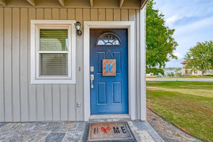 131 Cove Circle, Conroe, TX 77356 - #2