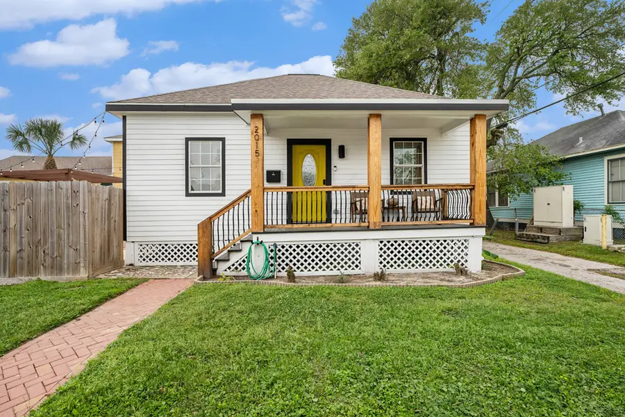 2015 37th Street, Galveston, TX 77550 - Image #2