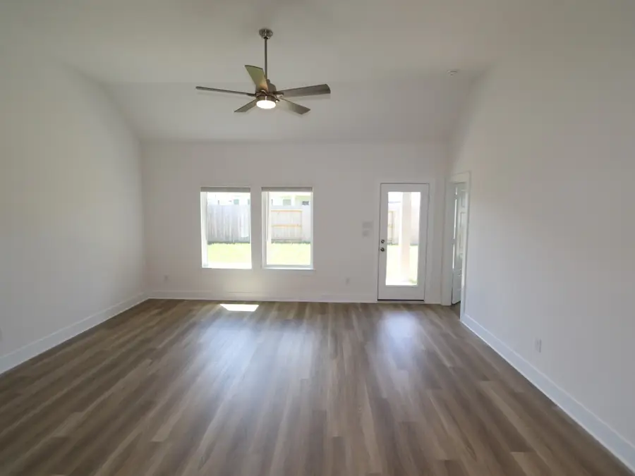 5042 Celestial Court, La Marque, TX 77563 - Image #3