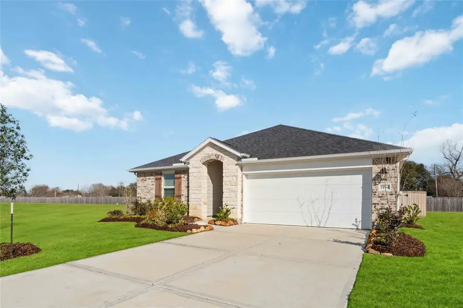 1934 32nd Avenue N, Texas City, TX 77590 - #2