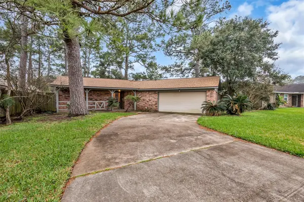 10002 Pinehurst Street, Baytown, TX 77521