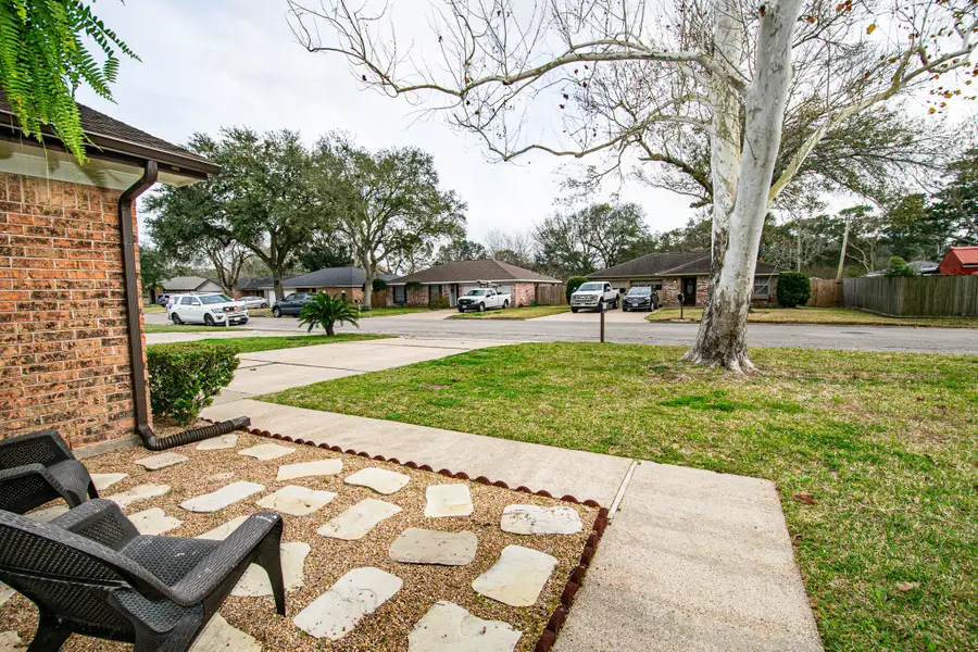 501 Southbend Drive, Alvin, TX 77511 - #3