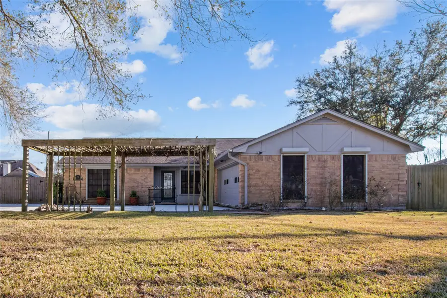 9 Colony Square, Angleton, TX 77515 - #2