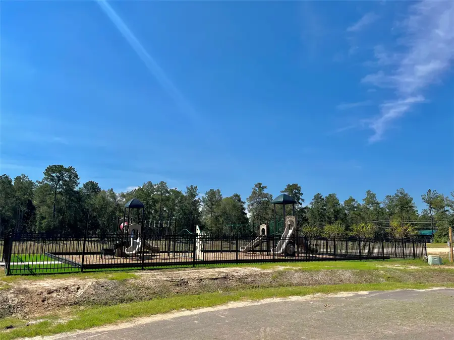 12016 Woodbrook Drive, Conroe, TX 77306 - Image #3