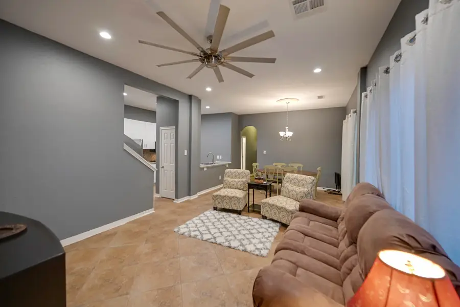 746 San Jacinto Circle, Baytown, TX 77521 - #2