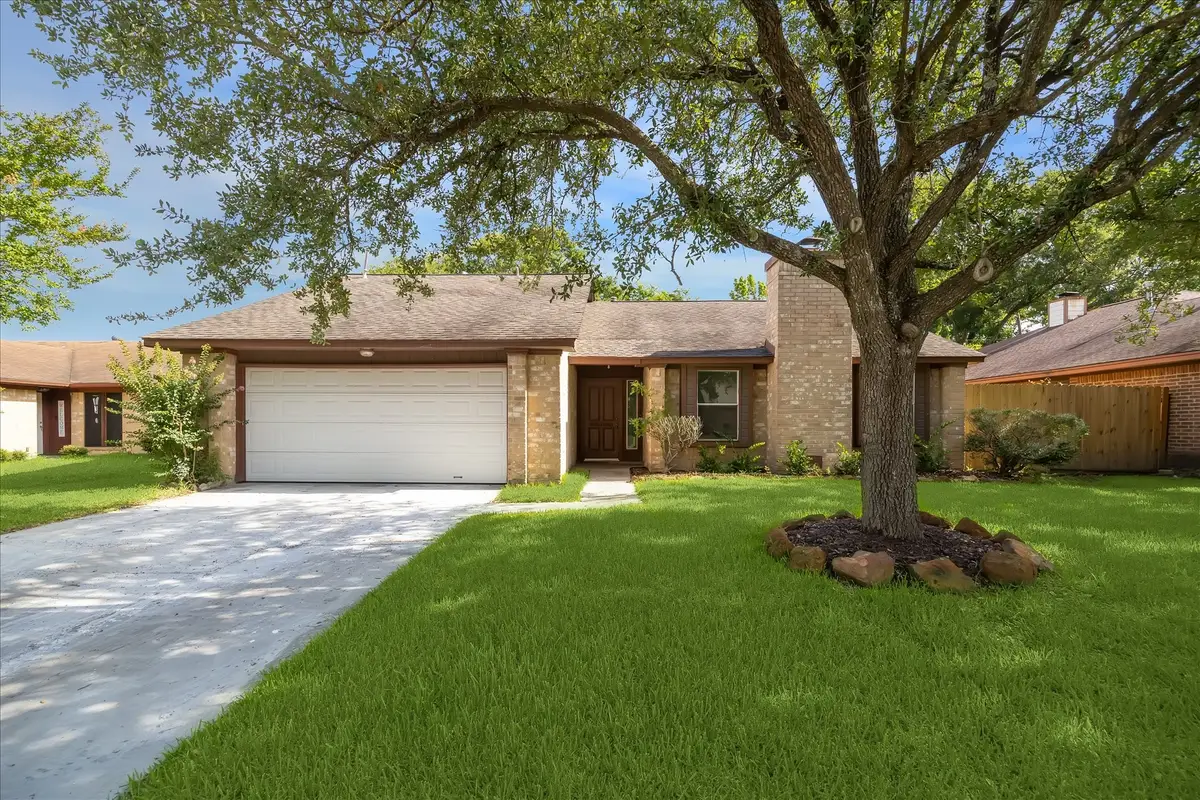 604 Briarclift Lane, Baytown, TX 77521 - #1