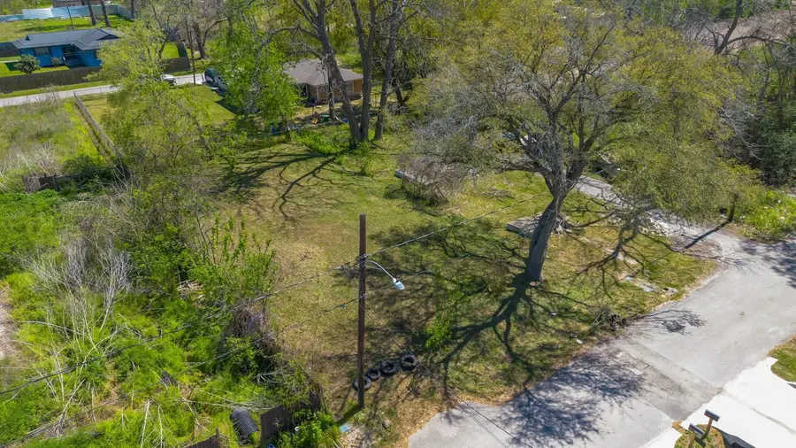 7206 Tippett Street, Houston, TX 77088 - Image #3