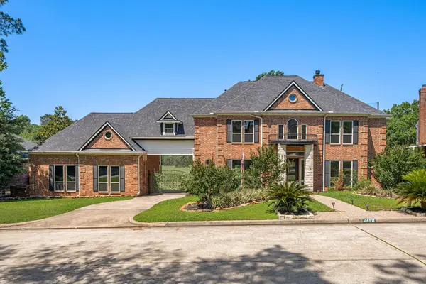 24611 W Kingscrest Circle, Spring, TX 77389